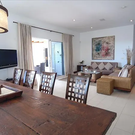 Вилла Casa Grande - A Wonderful 6 Bedroom - Short Stroll From The Marina