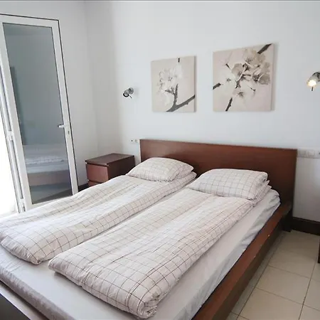 Casa Grande - A Wonderful 6 Bedroom - Short Stroll From The Marina Puerto Calero