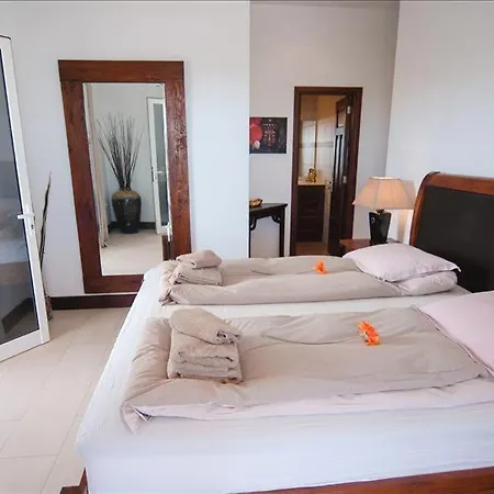 Casa Grande - A Wonderful 6 Bedroom - Short Stroll From The Marina Villa Puerto Calero